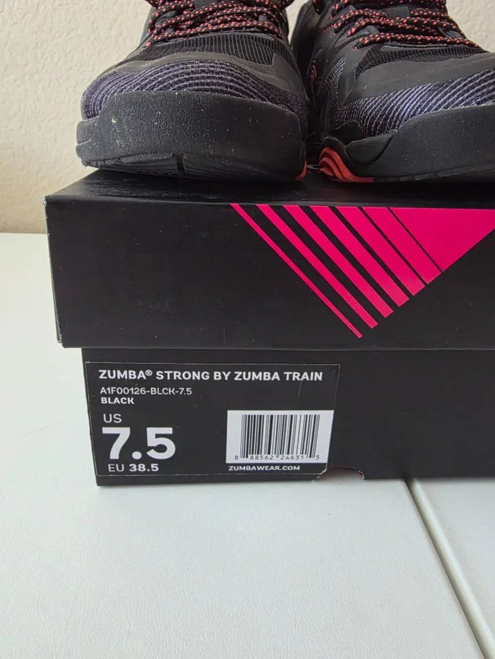 Zumba Strong by Zumba Train Women 7.5 Black